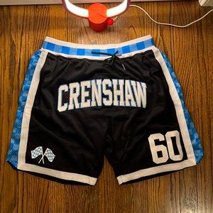 Crenshaw Shorts 🩳 . Large .